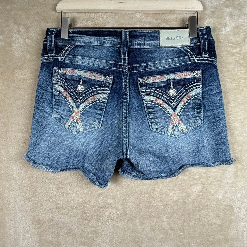 Miss Me Curvy Short Embroidered Denim Shorts Dark Wash Rhinestone Y2K Cowgirl 27